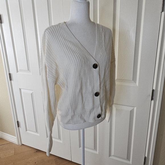NWT Vero Moda Lea Birch White Long Sleeve V-Neck Cuff Cardigan Sweater Sz L - Picture 7 of 10